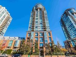 1415-70 Temperance Street Toronto, ON M5H 0B1