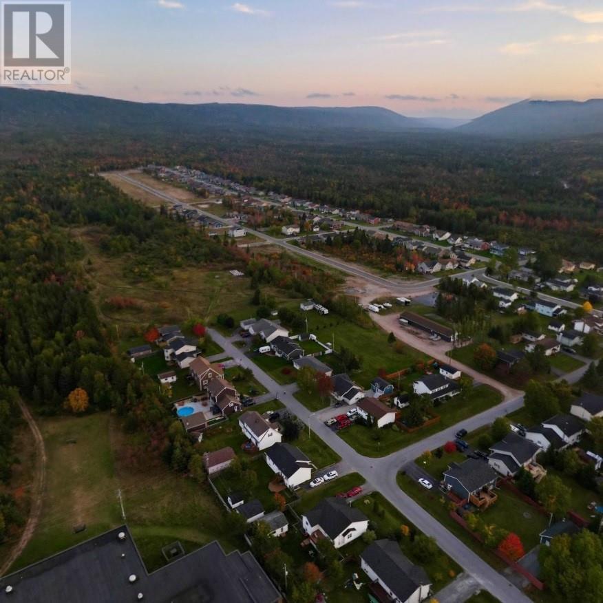 10 Pike Street, Pasadena, NL