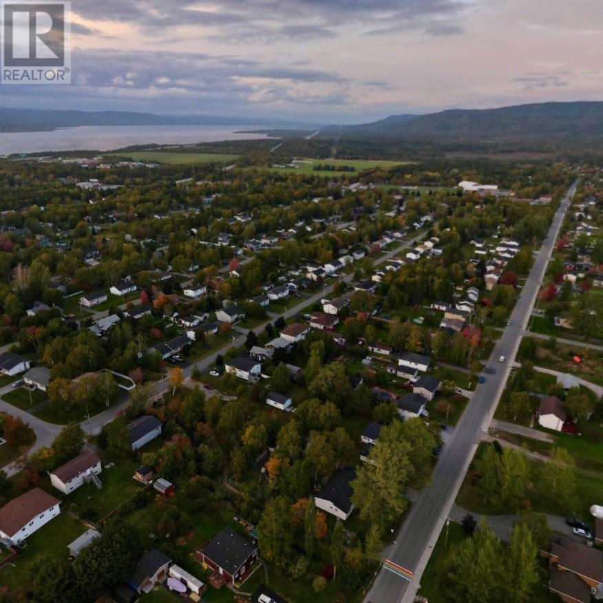 43 Pike Street, Pasadena, NL