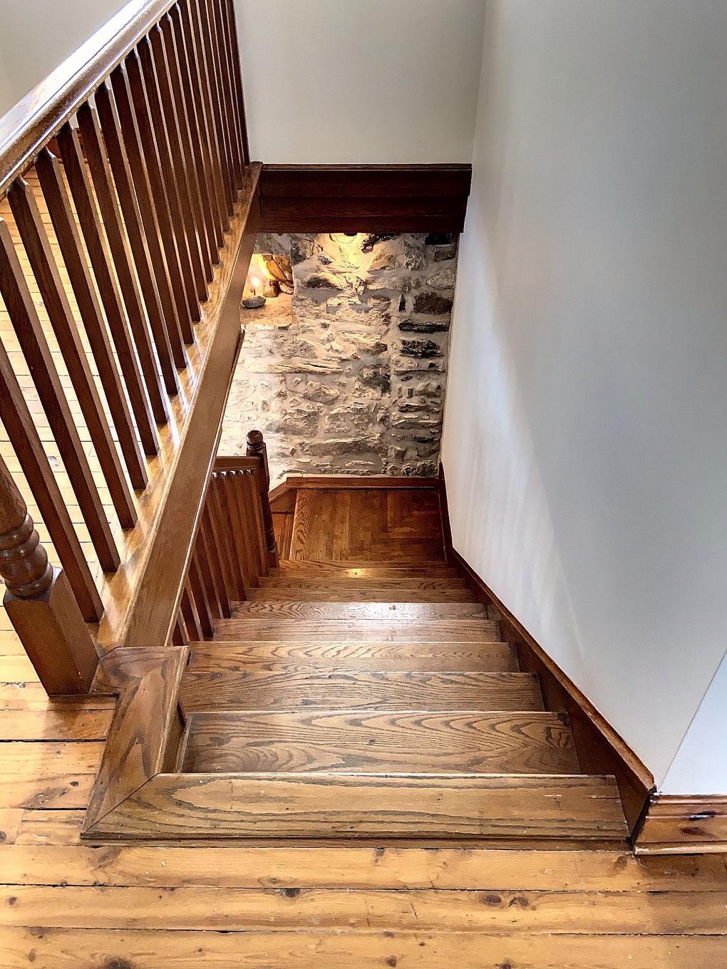 Escalier - 9900 Boul. Des Mille-Îles, Laval (Saint-François), QC