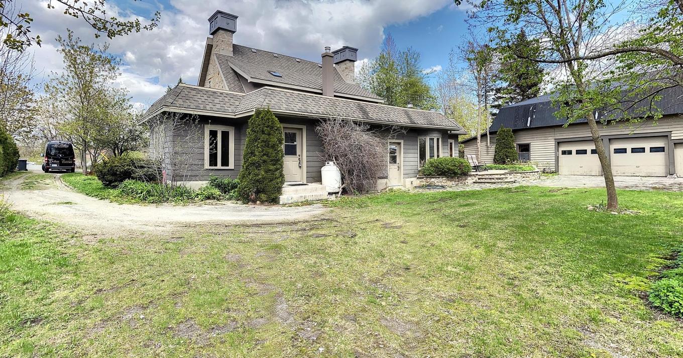 Façade - 9900 Boul. Des Mille-Îles, Laval (Saint-François), QC