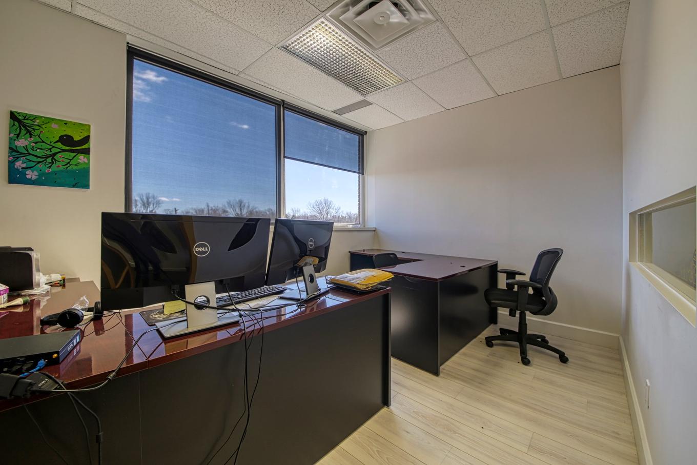 Office - 212-365 Rue St-Jean, Longueuil (Le Vieux-Longueuil), QC