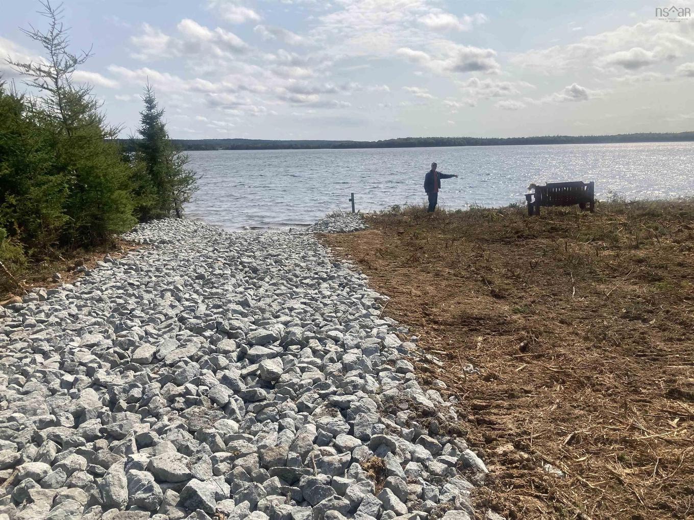 731 Salem Road, Enon, NS