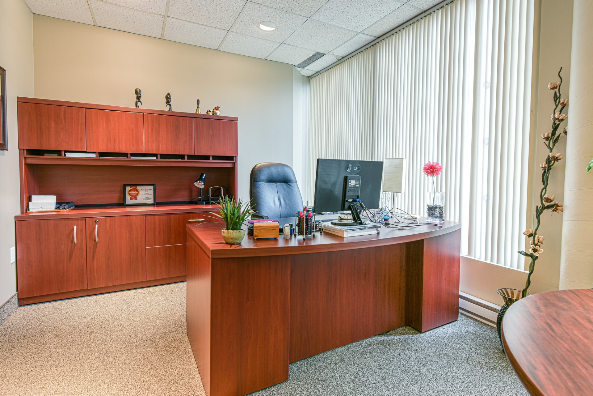 Bureau - 106-45 Place Charles-Le Moyne, Longueuil (Le Vieux-Longueuil), QC - Indoor