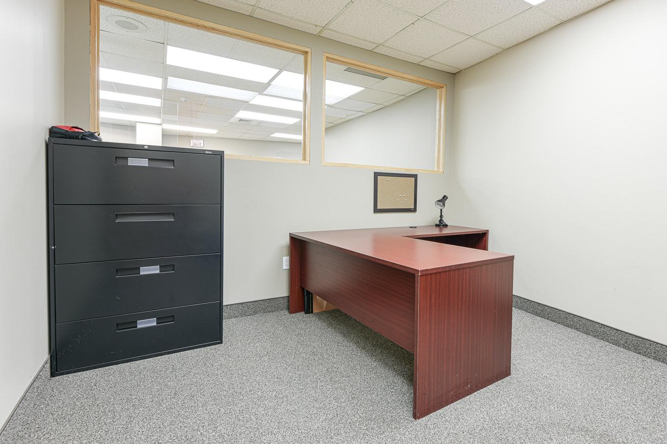 Office - 106-45 Place Charles-Le Moyne, Longueuil (Le Vieux-Longueuil), QC