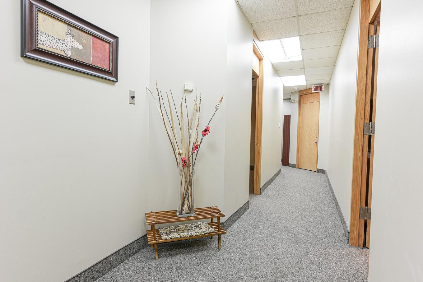 Office - 106-45 Place Charles-Le Moyne, Longueuil (Le Vieux-Longueuil), QC