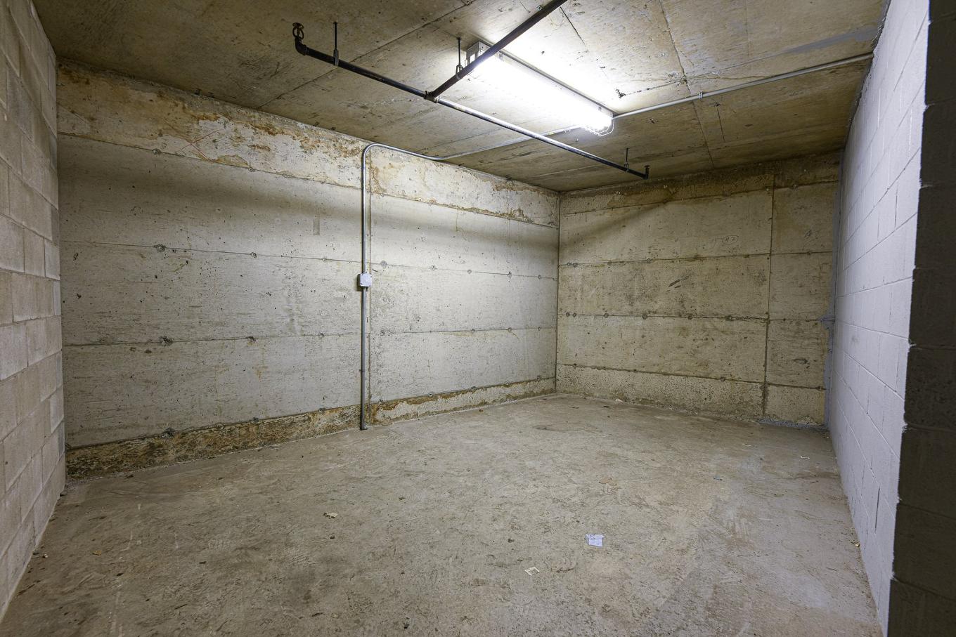 Storage - 106-45 Place Charles-Le Moyne, Longueuil (Le Vieux-Longueuil), QC