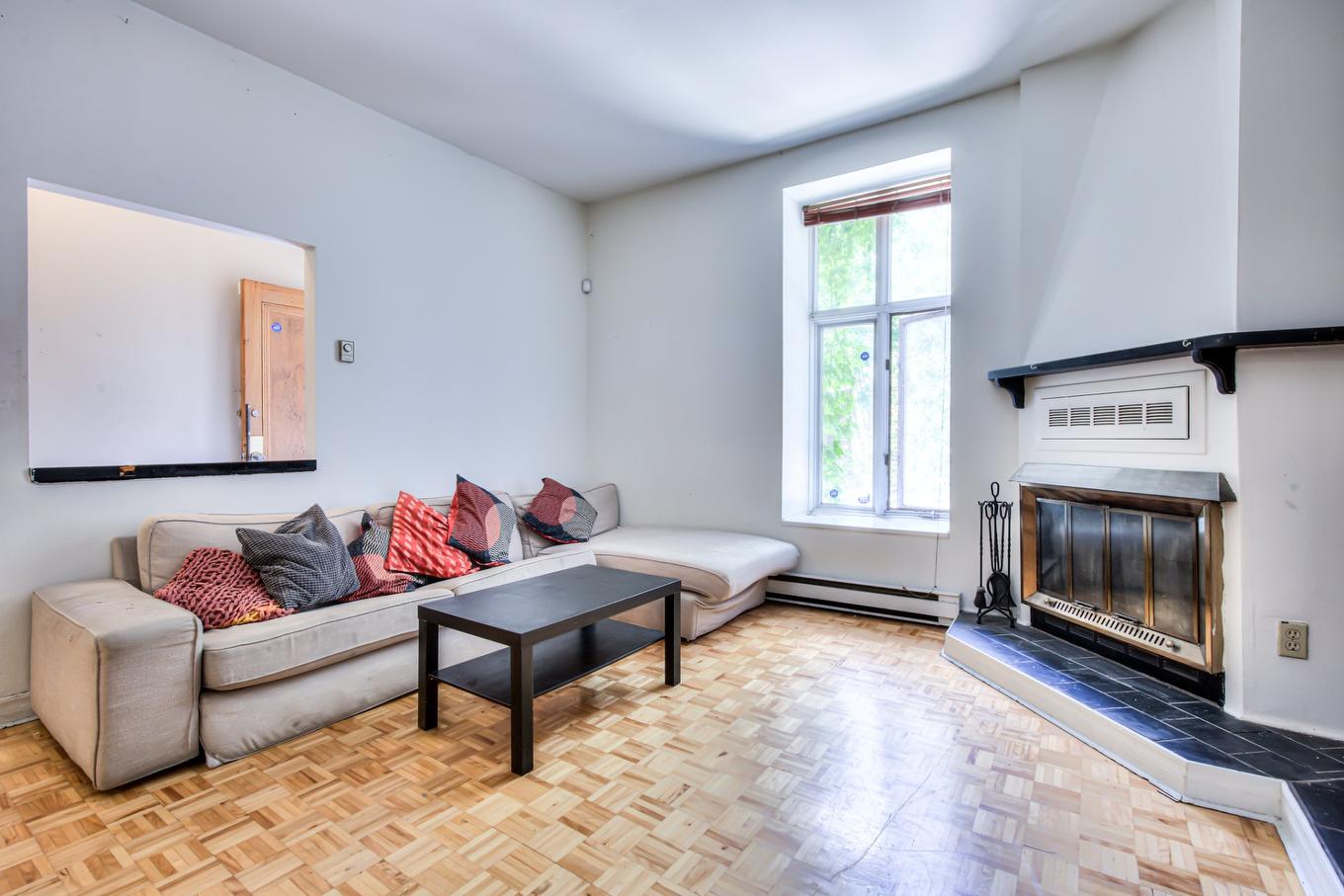 Salon - A-3571 Rue Aylmer, Montréal (Le Plateau-Mont-Royal), QC - Indoor Photo Showing Living Room With Fireplace
