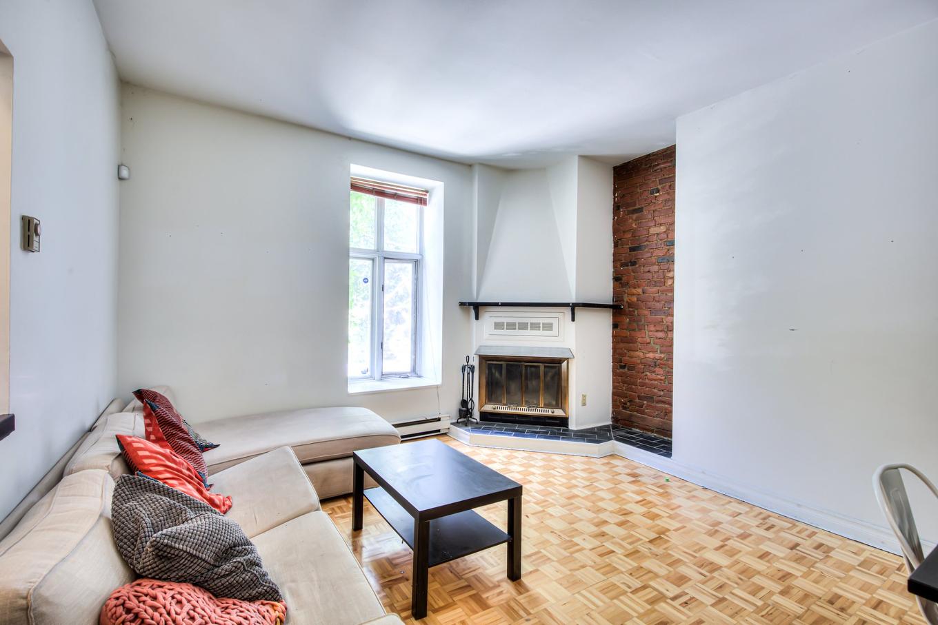 Salon - A-3571 Rue Aylmer, Montréal (Le Plateau-Mont-Royal), QC - Indoor Photo Showing Living Room With Fireplace