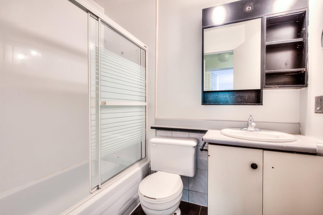 Salle de bains - A-3571 Rue Aylmer, Montréal (Le Plateau-Mont-Royal), QC - Indoor Photo Showing Bathroom