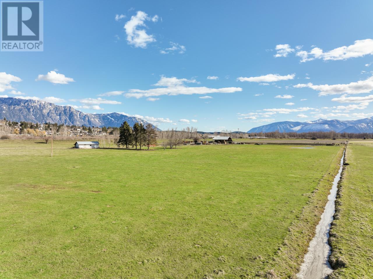 305 Kootenay River Road, Creston, BC