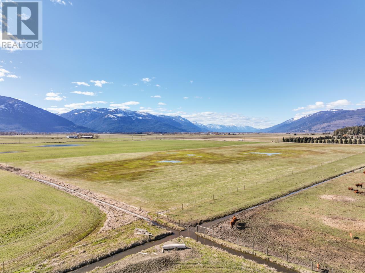 305 Kootenay River Road, Creston, BC
