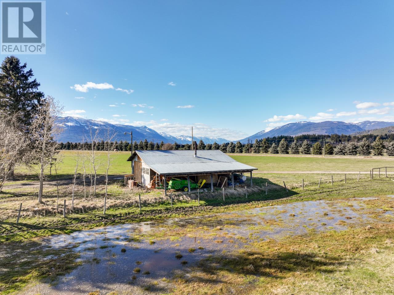 305 Kootenay River Road, Creston, BC