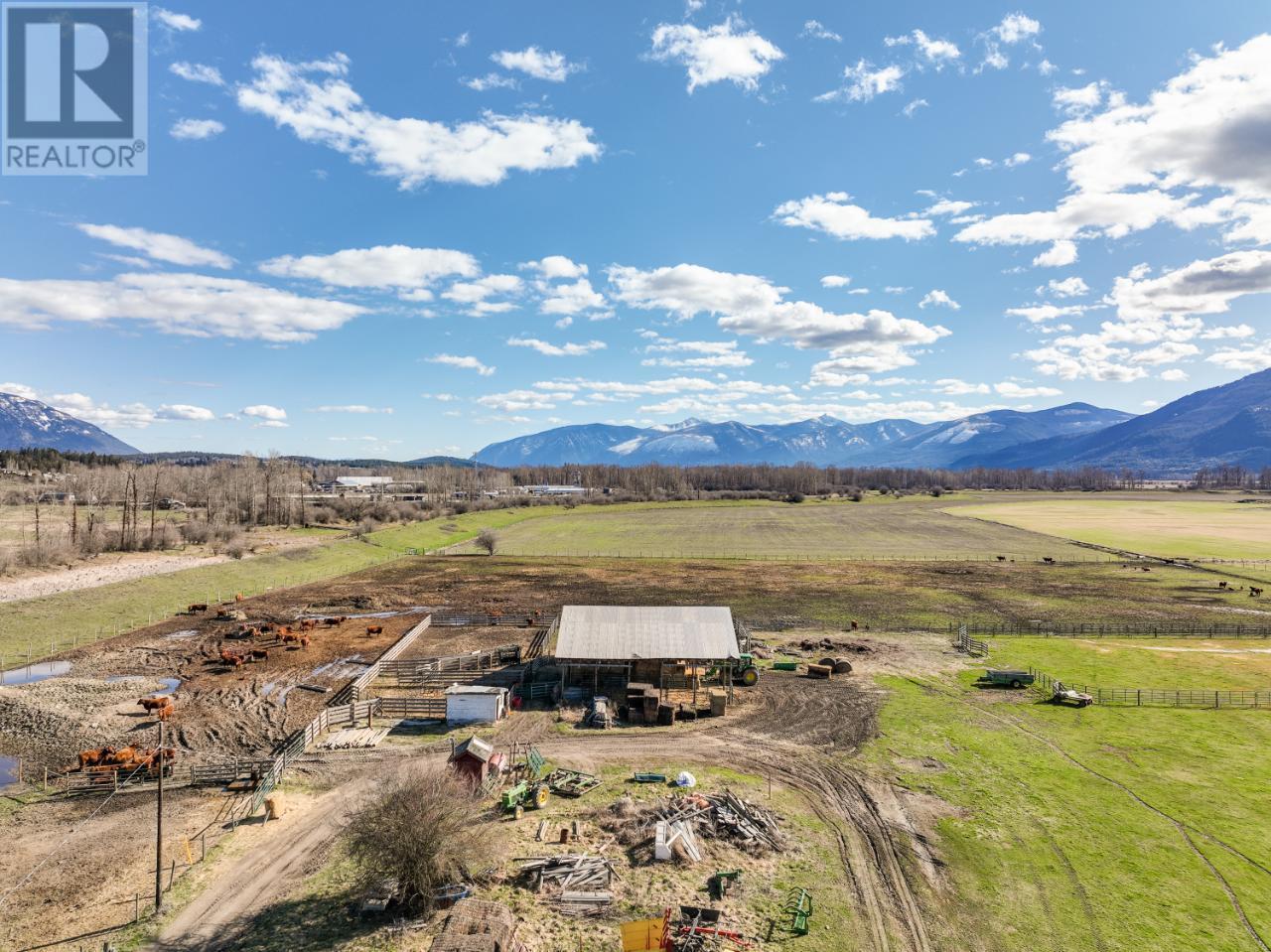 305 Kootenay River Road, Creston, BC