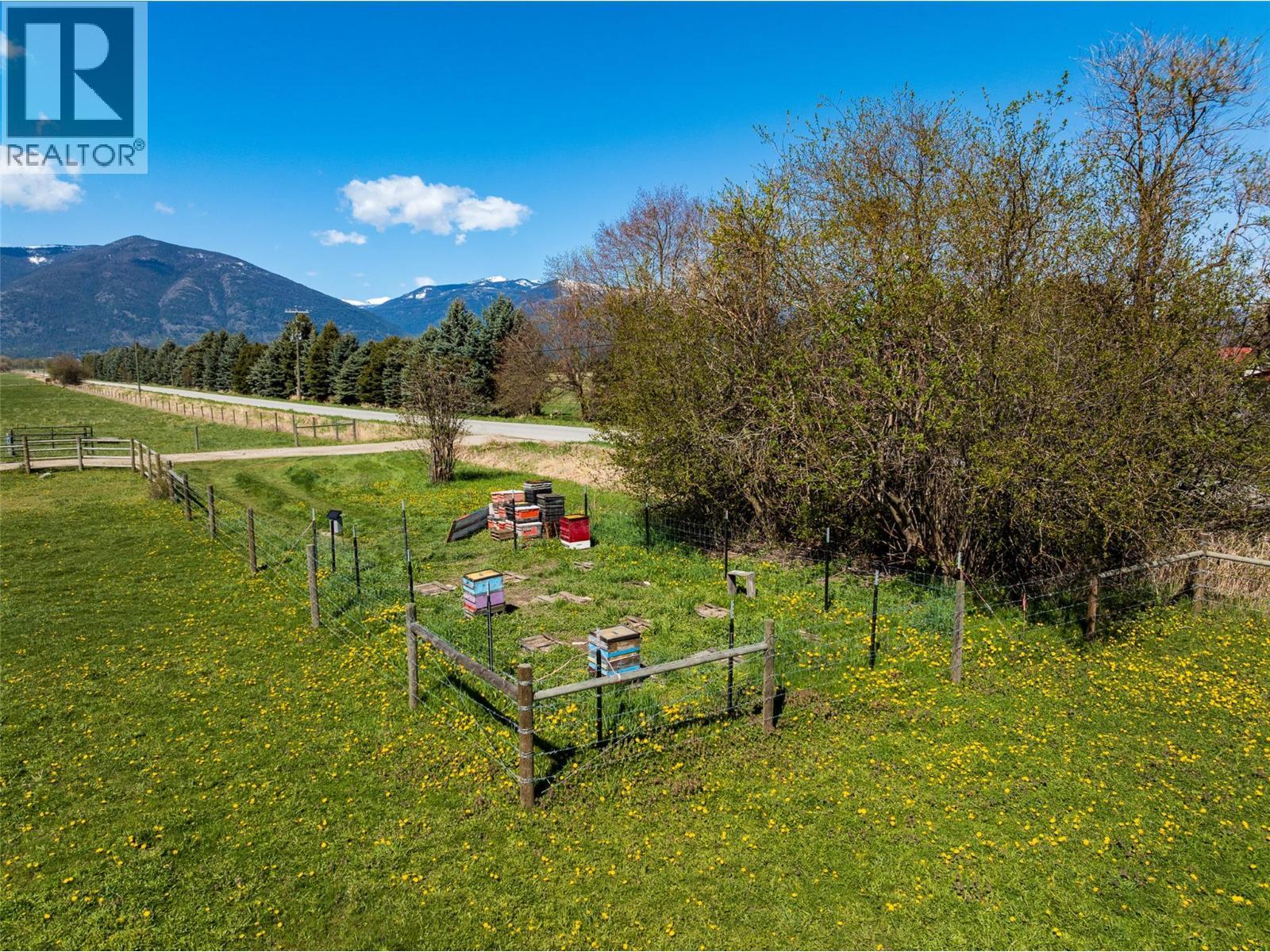 305 Kootenay River Road, Creston, BC