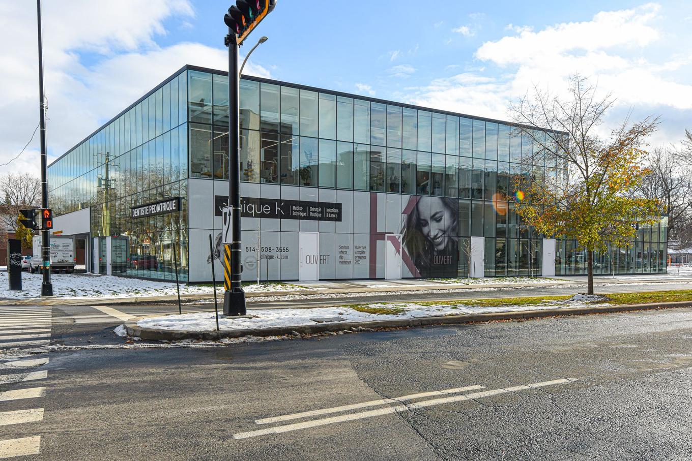 Frontage - Ss1-520 Rue St-Charles O., Longueuil (Le Vieux-Longueuil), QC - Outdoor