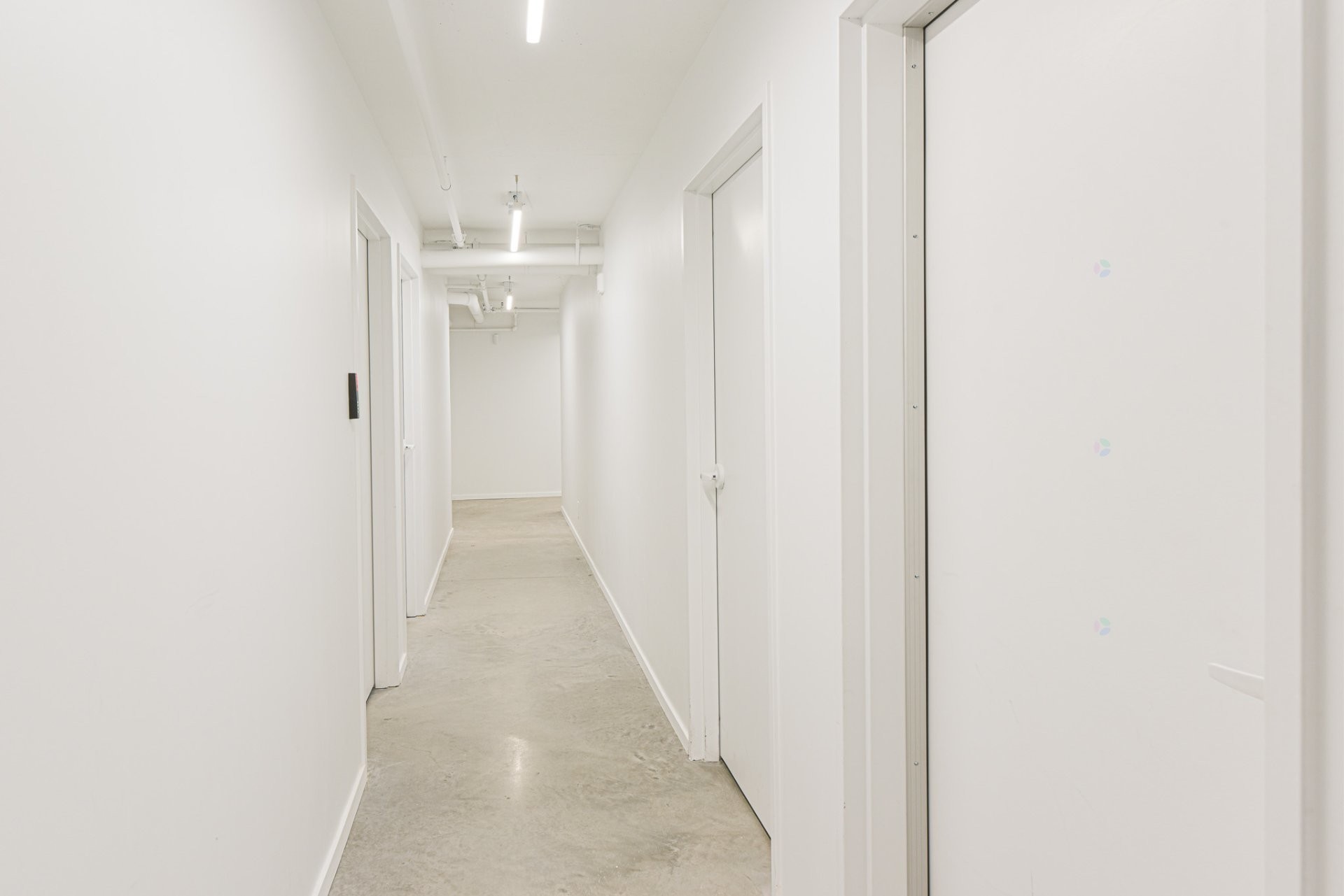 Passageway - Ss1-520 Rue St-Charles O., Longueuil (Le Vieux-Longueuil), QC - Indoor Photo Showing Other Room