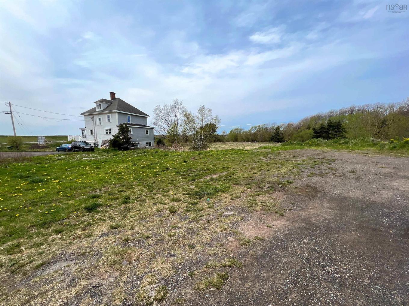 5161 East River Road, Plymouth, NS