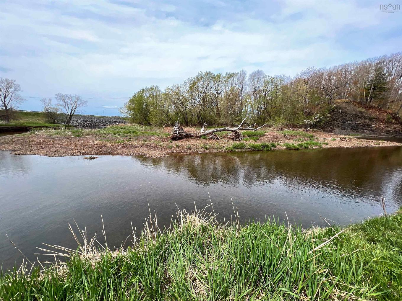 5161 East River Road, Plymouth, NS