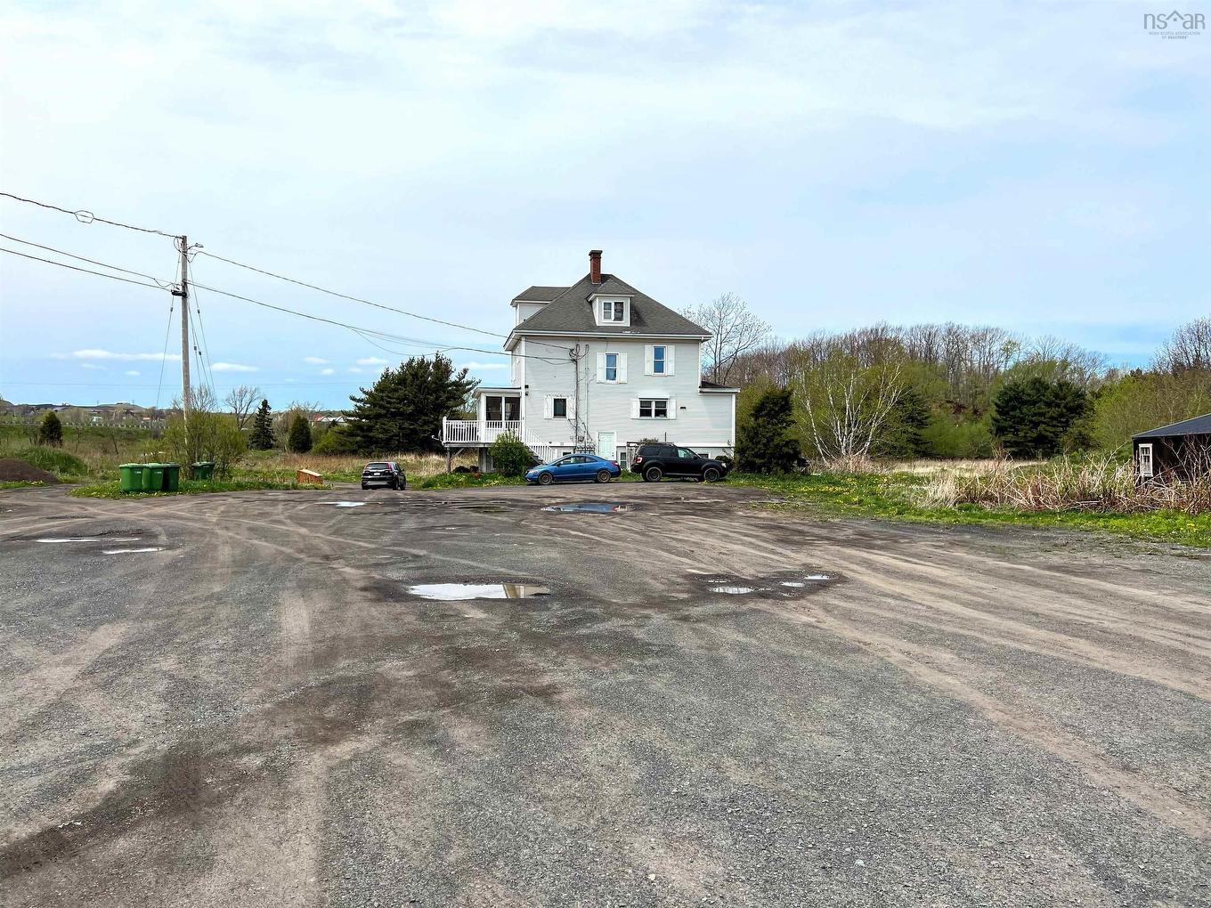 5161 East River Road, Plymouth, NS