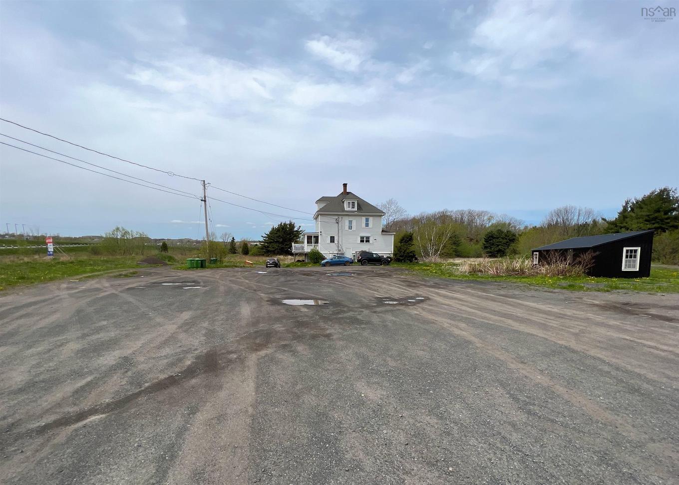 5161 East River Road, Plymouth, NS