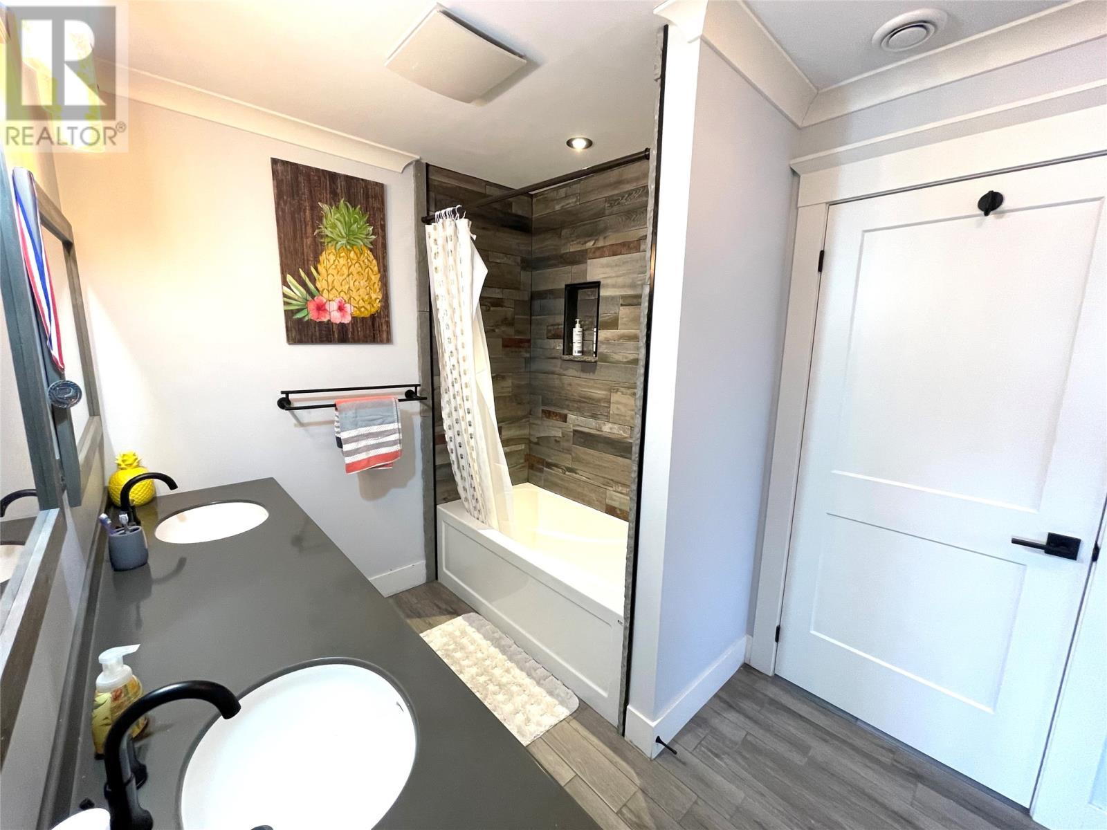 29 Ivany'S Road, Grand Falls-Windsor, NL - Indoor