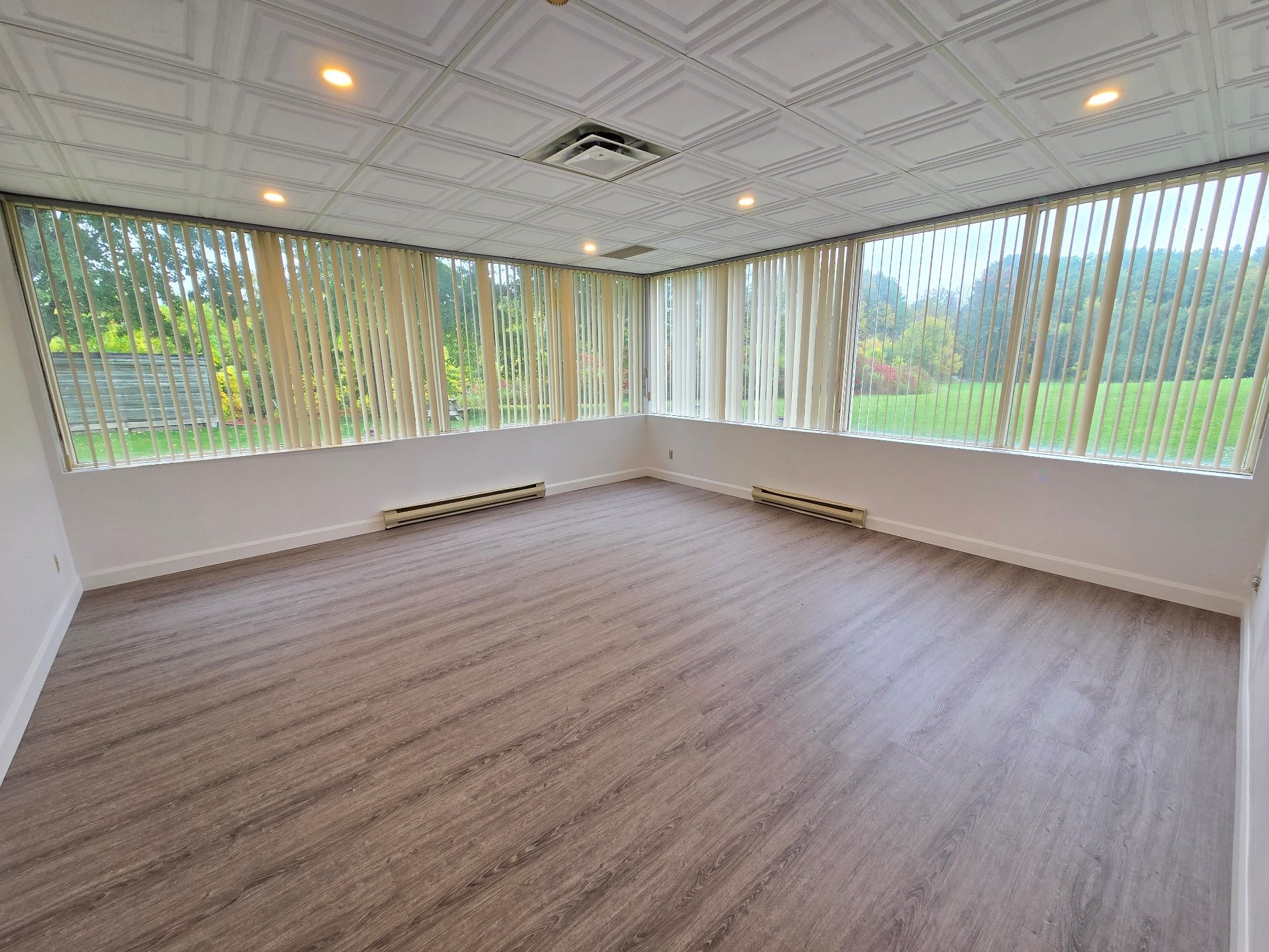 Intérieur - 175 Rue Louis-Hébert, Mascouche, QC - Indoor Photo Showing Other Room