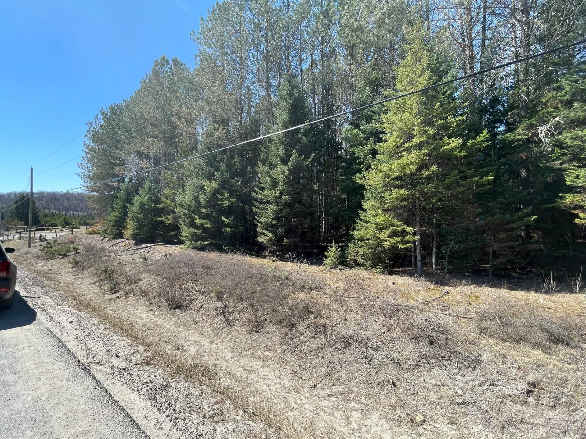 Extérieur - Route 117 S., Rivière-Rouge, QC