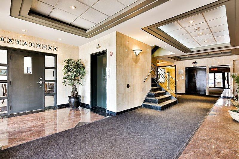 Hall - 102-365 Rue St-Jean, Longueuil (Le Vieux-Longueuil), QC - Indoor Photo Showing Other Room