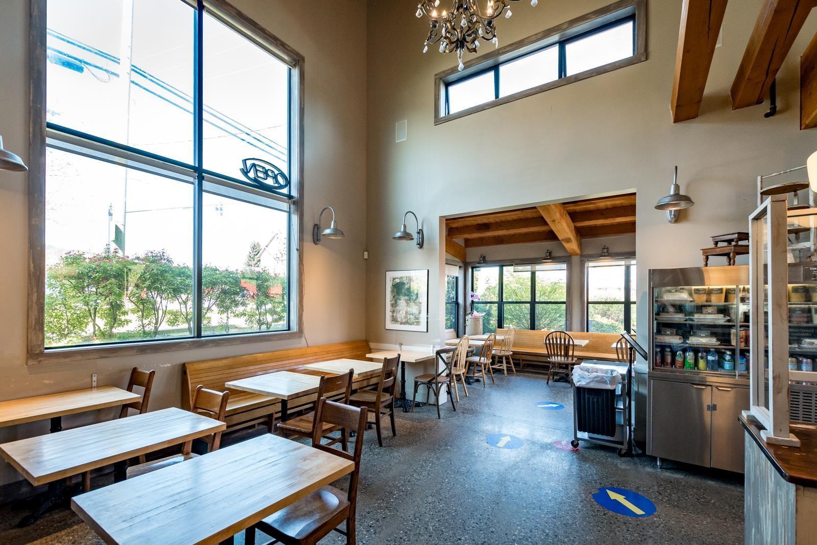 102 1001 Gibsons Way, Gibsons, BC