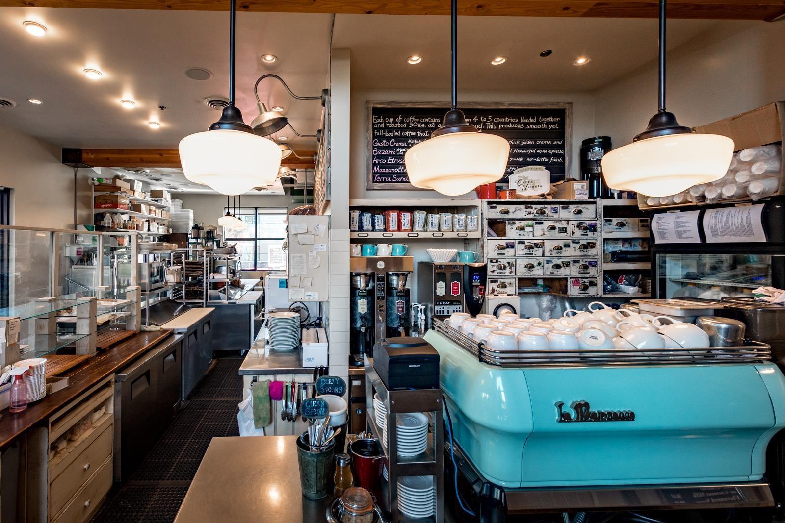 102 1001 Gibsons Way, Gibsons, BC