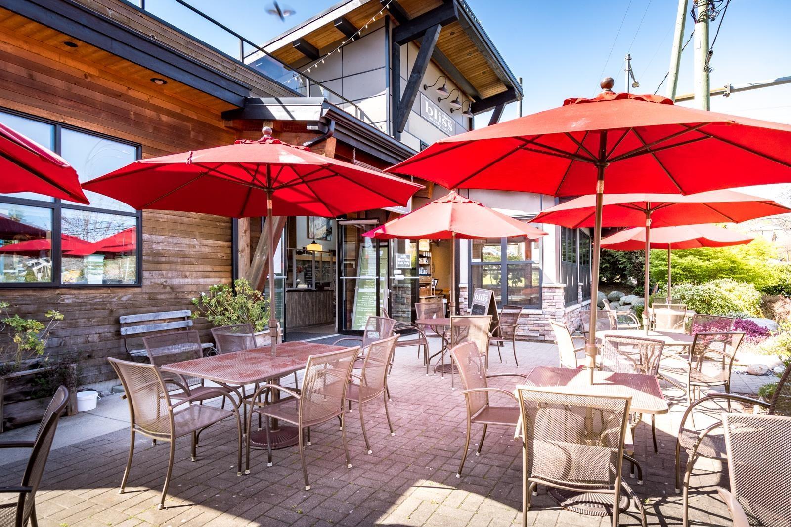 102 1001 Gibsons Way, Gibsons, BC