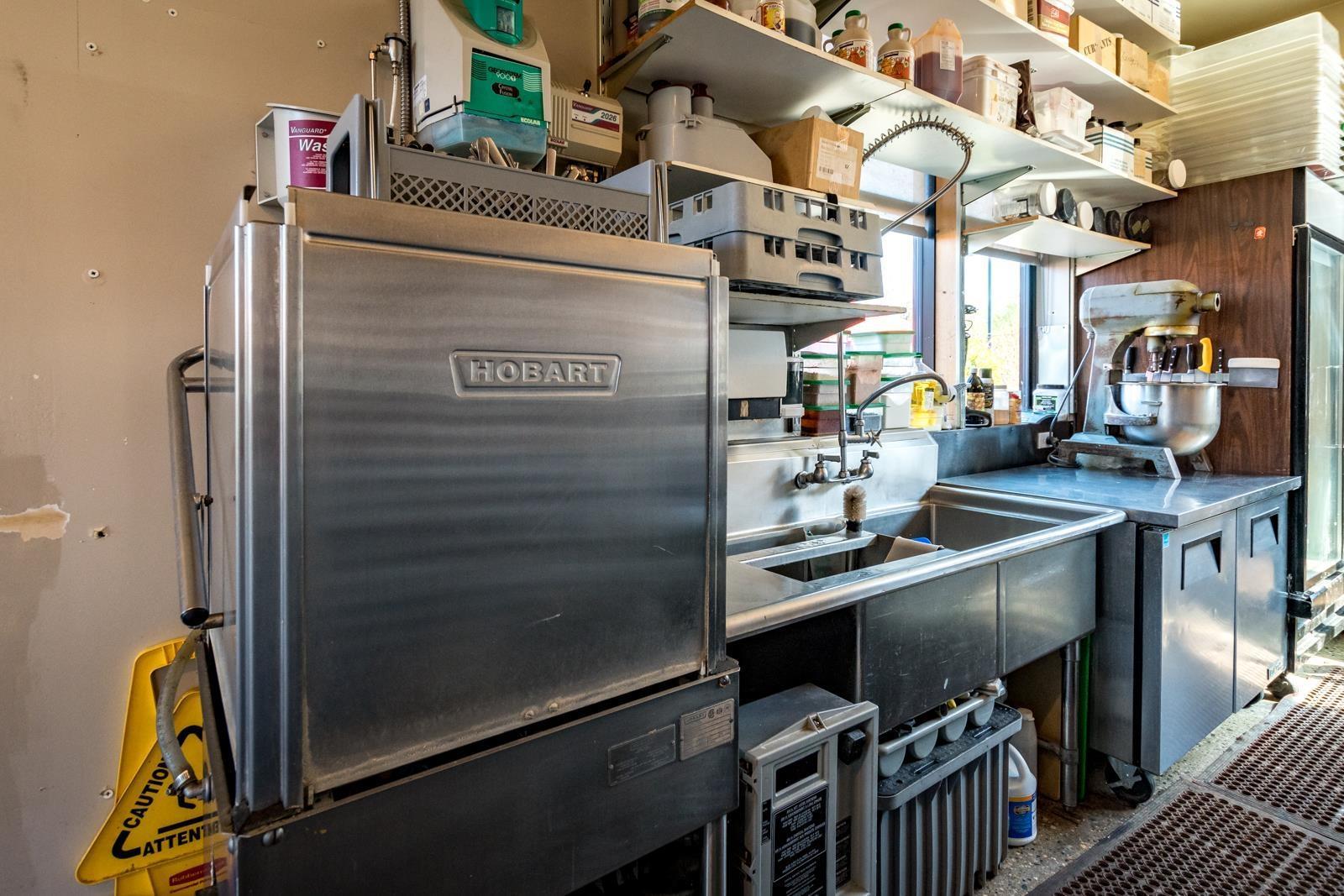 102 1001 Gibsons Way, Gibsons, BC