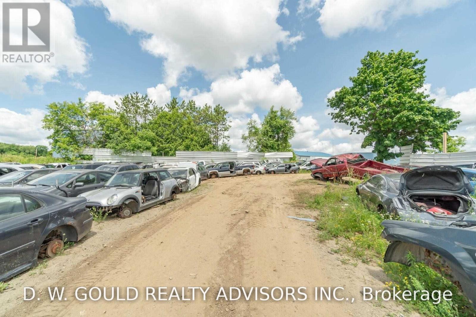 28 Pioneer Drive, Erin, ON