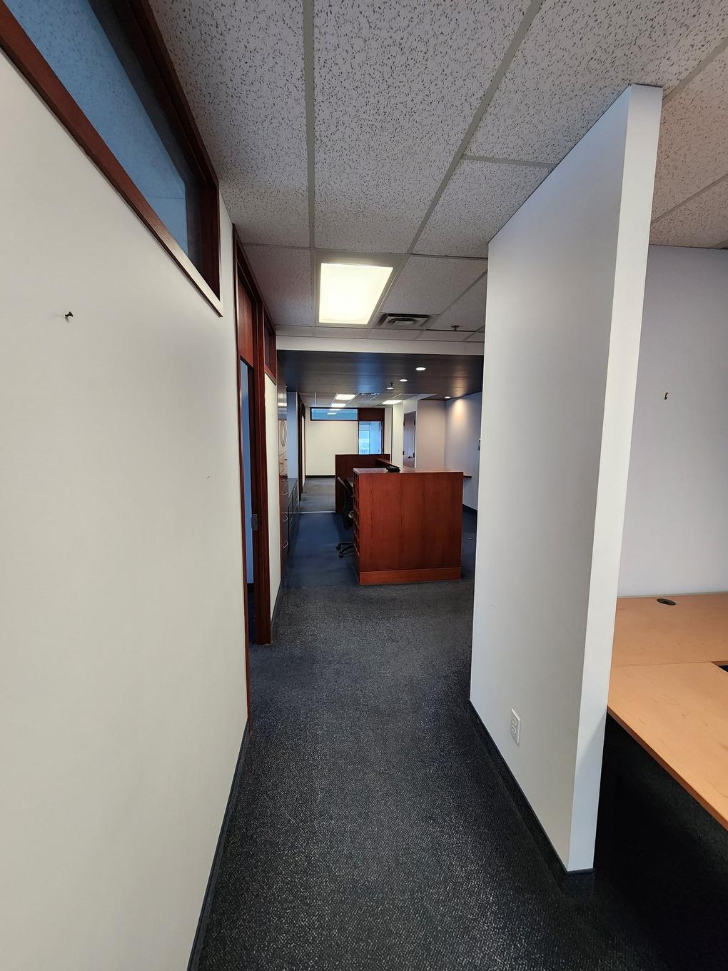 Office - 350A-4650 Boul. Des Laurentides, Laval (Vimont), QC - Indoor Photo Showing Other Room