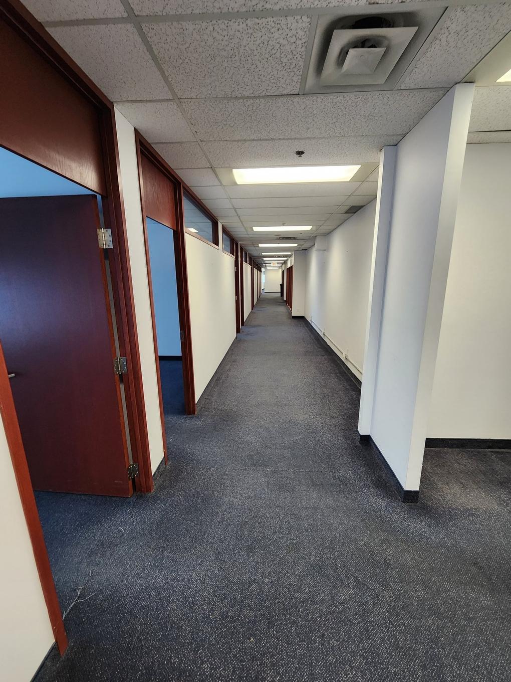 Office - 350A-4650 Boul. Des Laurentides, Laval (Vimont), QC - Indoor Photo Showing Other Room