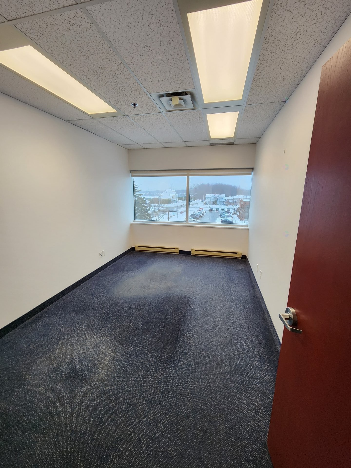 Office - 350A-4650 Boul. Des Laurentides, Laval (Vimont), QC - Indoor Photo Showing Other Room