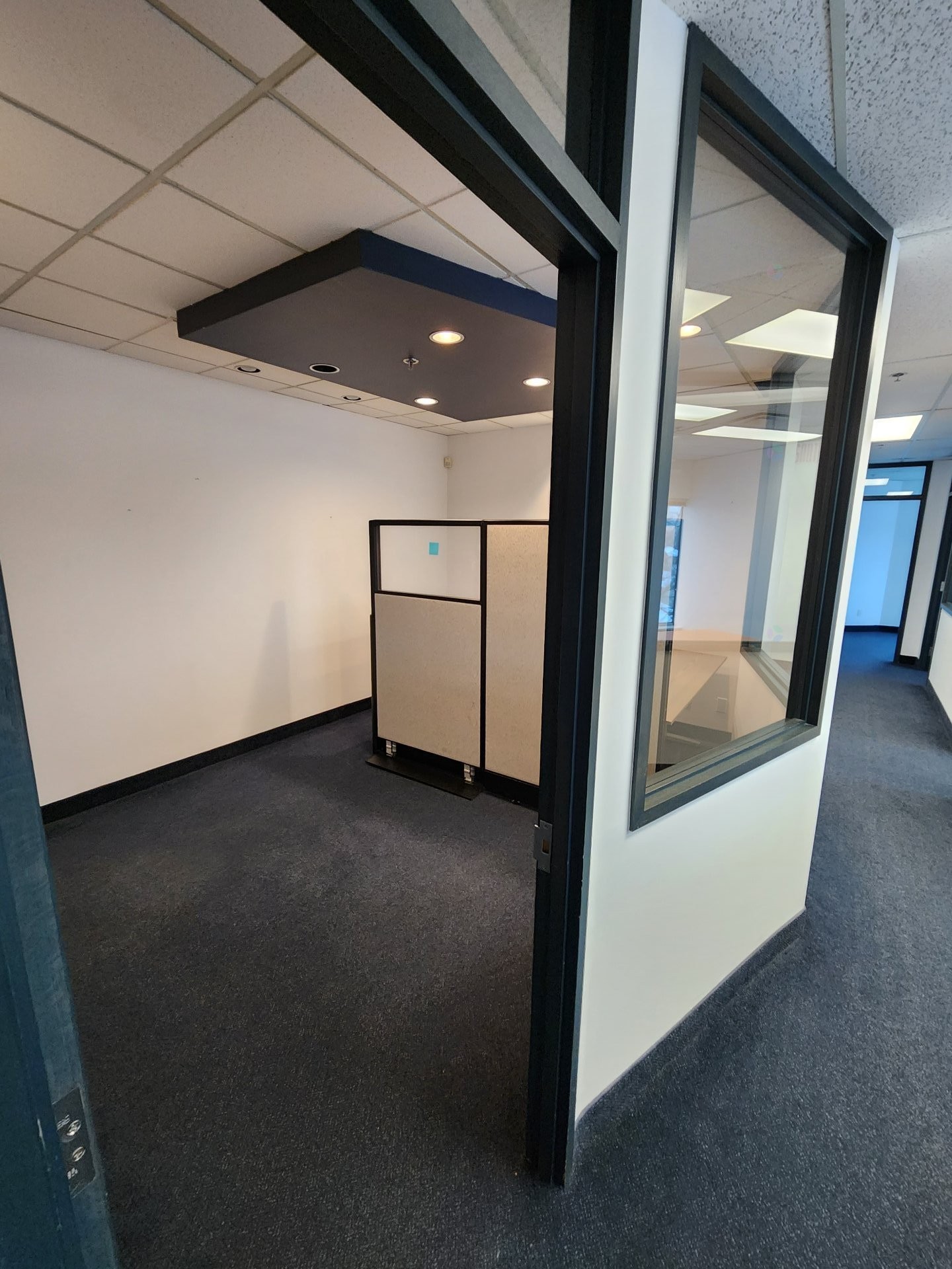 Office - 350A-4650 Boul. Des Laurentides, Laval (Vimont), QC - Photo Showing Other Room