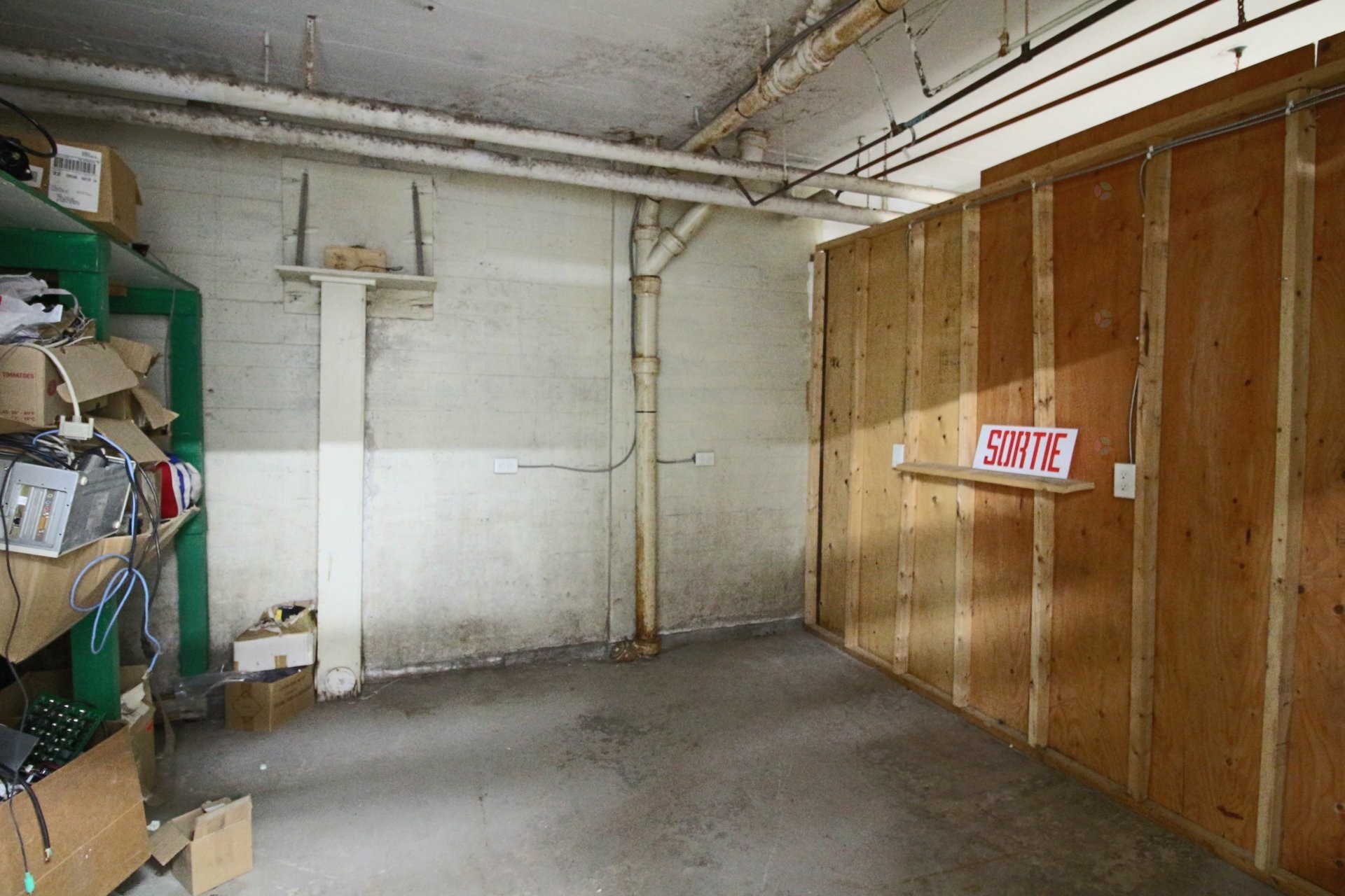 Intérieur - 222 Route 230, La Pocatière, QC - Indoor Photo Showing Garage