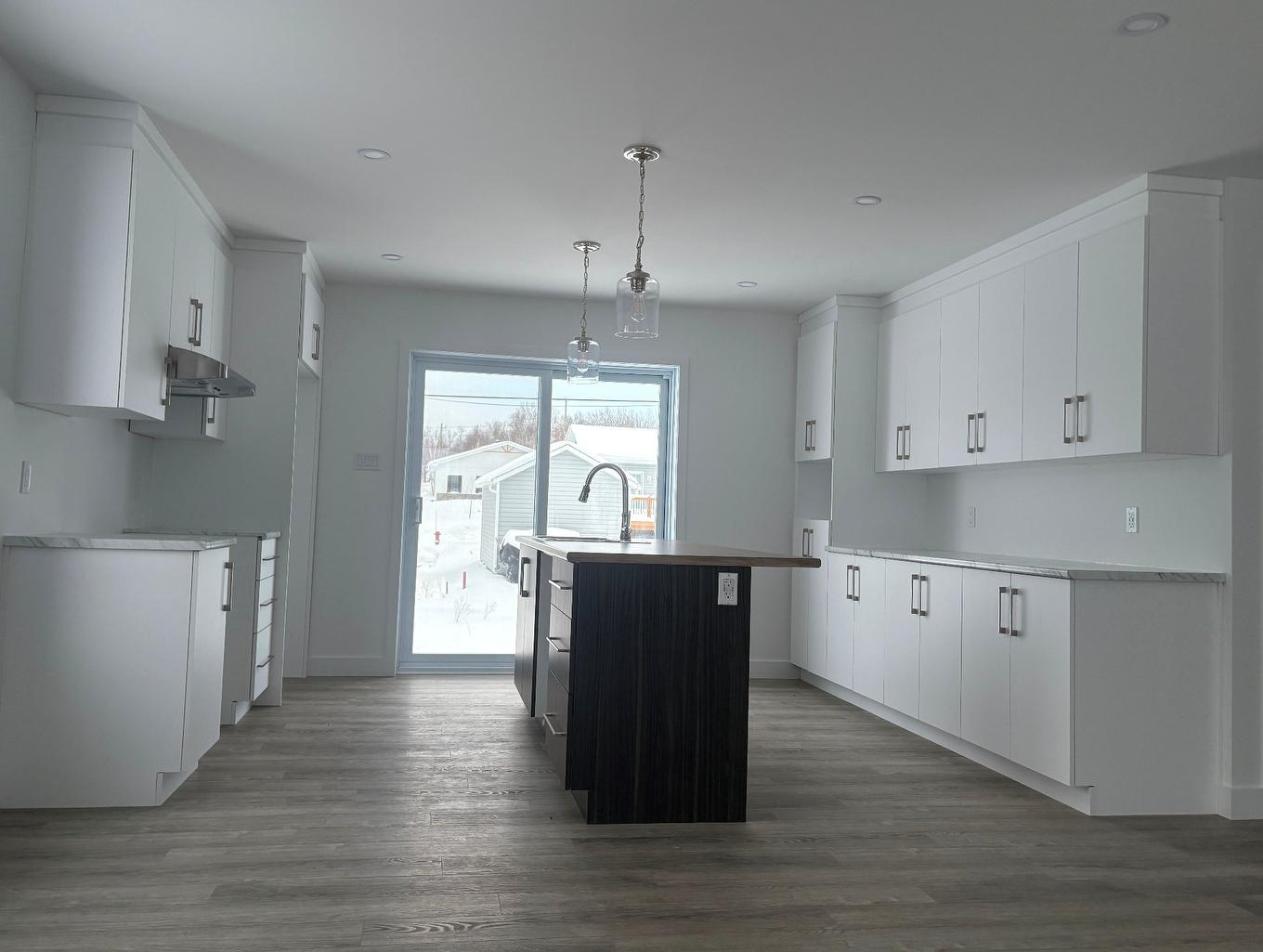 Cuisine - 2362 Rue Montrose, Rouyn-Noranda, QC - Indoor Photo Showing Kitchen