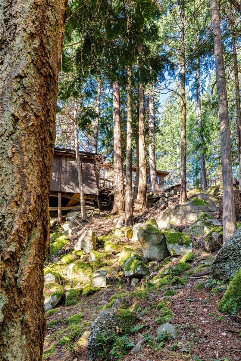 498 Marine Trnabt, Mayne Island, BC - Outdoor