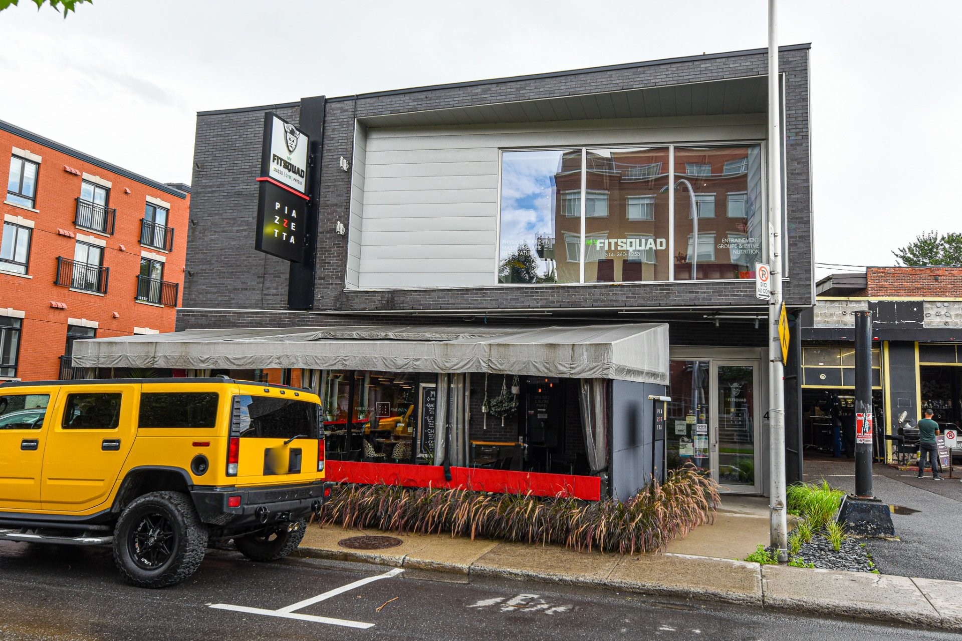 Front of Structure - 200-480 Rue St-Charles O., Longueuil (Le Vieux-Longueuil), QC - Outdoor