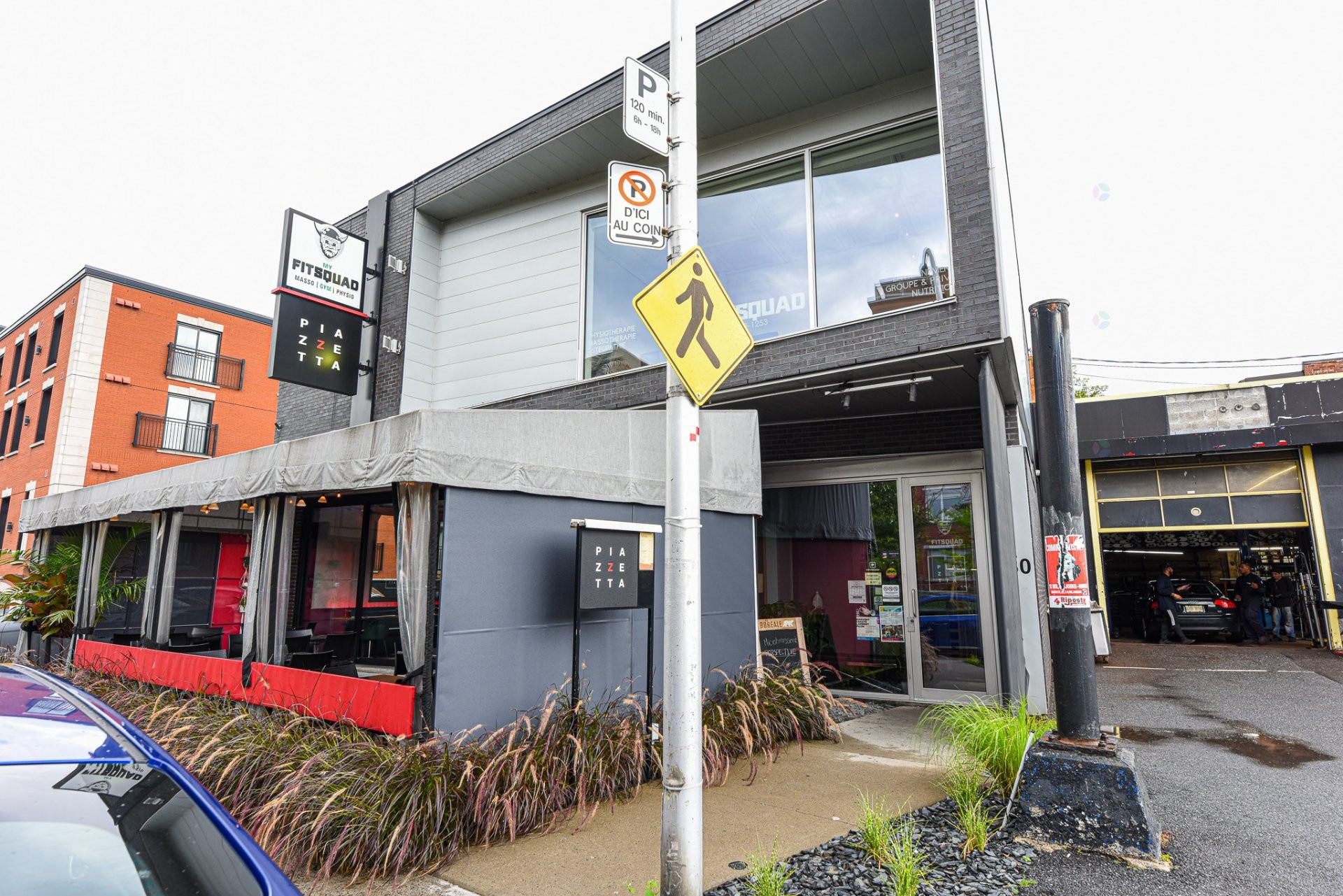 Front of Structure - 200-480 Rue St-Charles O., Longueuil (Le Vieux-Longueuil), QC - Outdoor