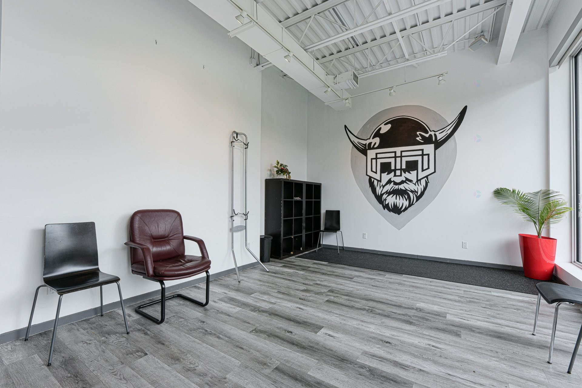 Office - 200-480 Rue St-Charles O., Longueuil (Le Vieux-Longueuil), QC - Indoor