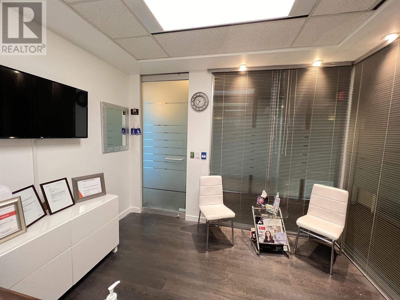 719 938 Howe Street, Vancouver, BC