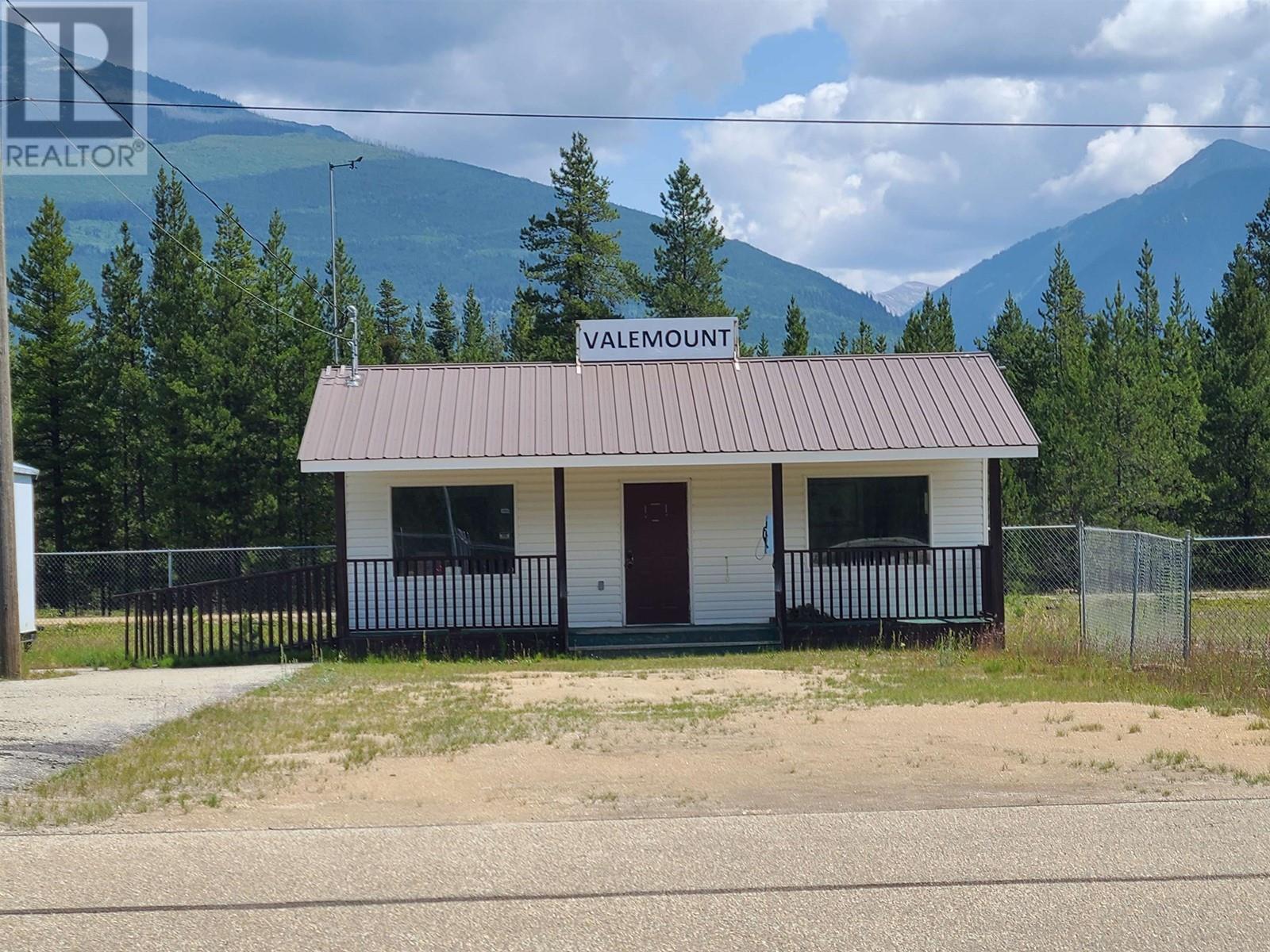 2 5700 Crooked Creek Road, Valemount, BC