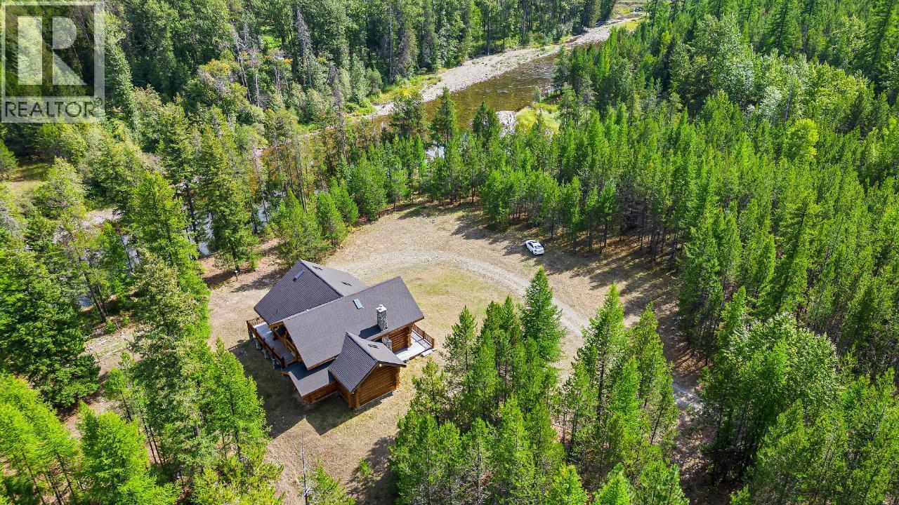 7602 95 Highway, Kingsgate, BC - Outdoor With View