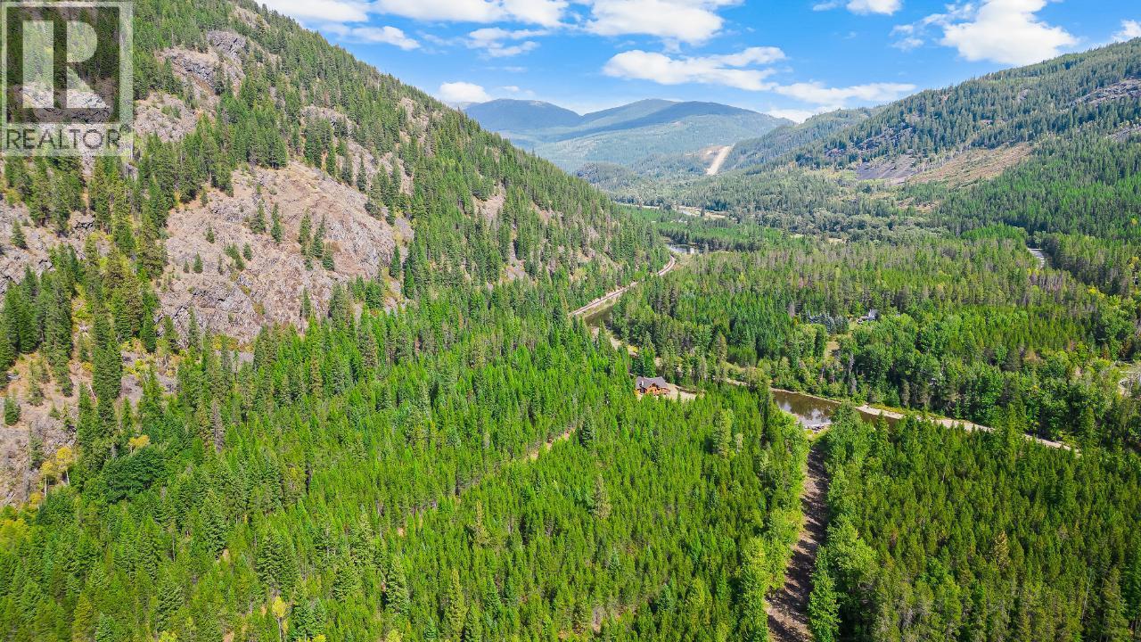 7602 95 Highway, Kingsgate, BC - Outdoor With View