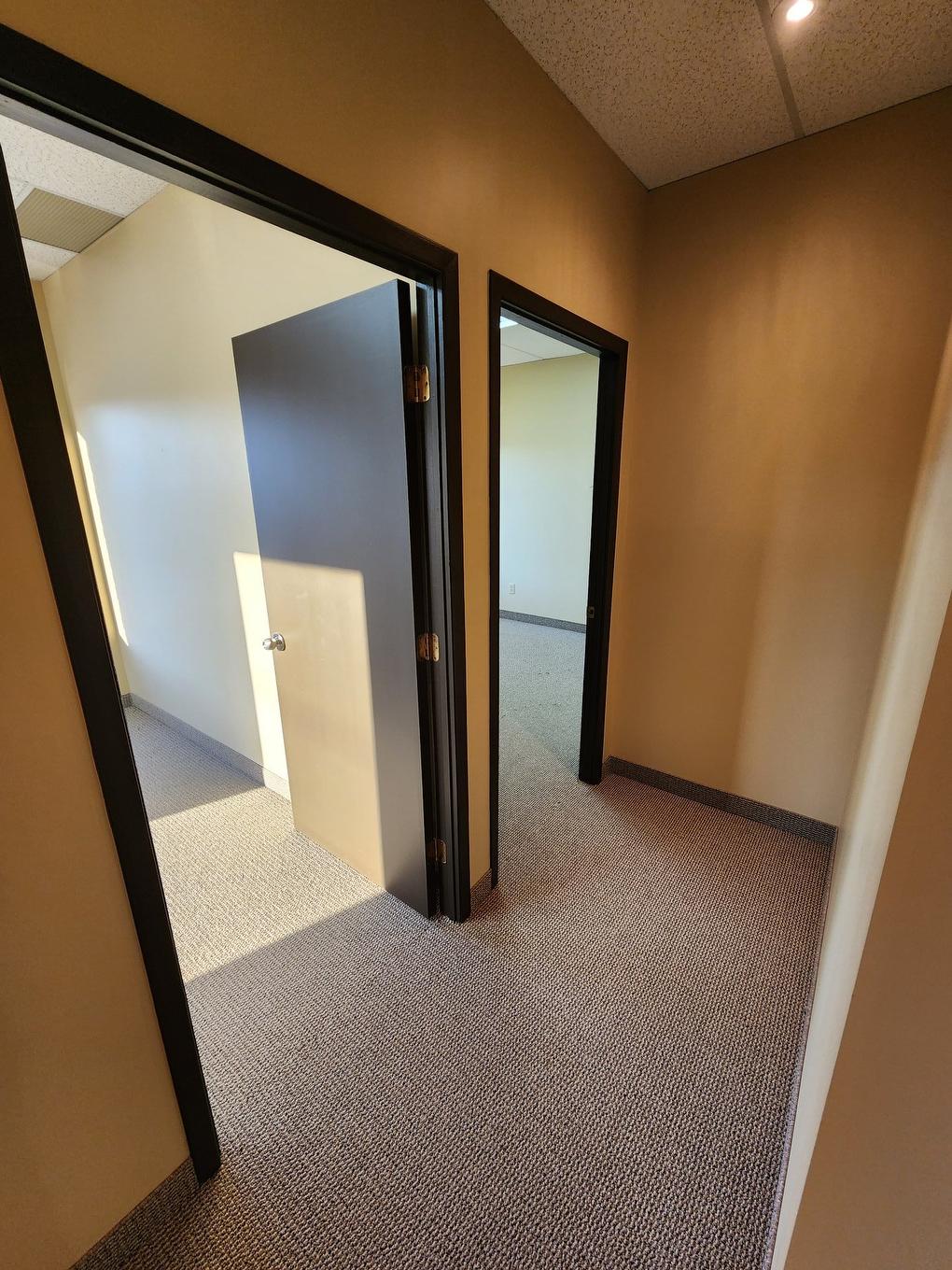 Office - 201/202-4707 Boul. Des Laurentides, Laval (Vimont), QC - Indoor Photo Showing Other Room