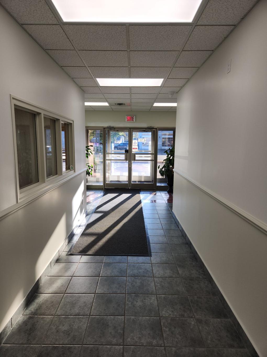 Hall - 4707 Boul. Des Laurentides, Laval (Auteuil), QC - Indoor Photo Showing Other Room